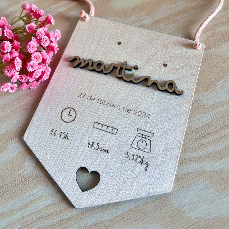 regalos personalizados para bebés madera nacimiento