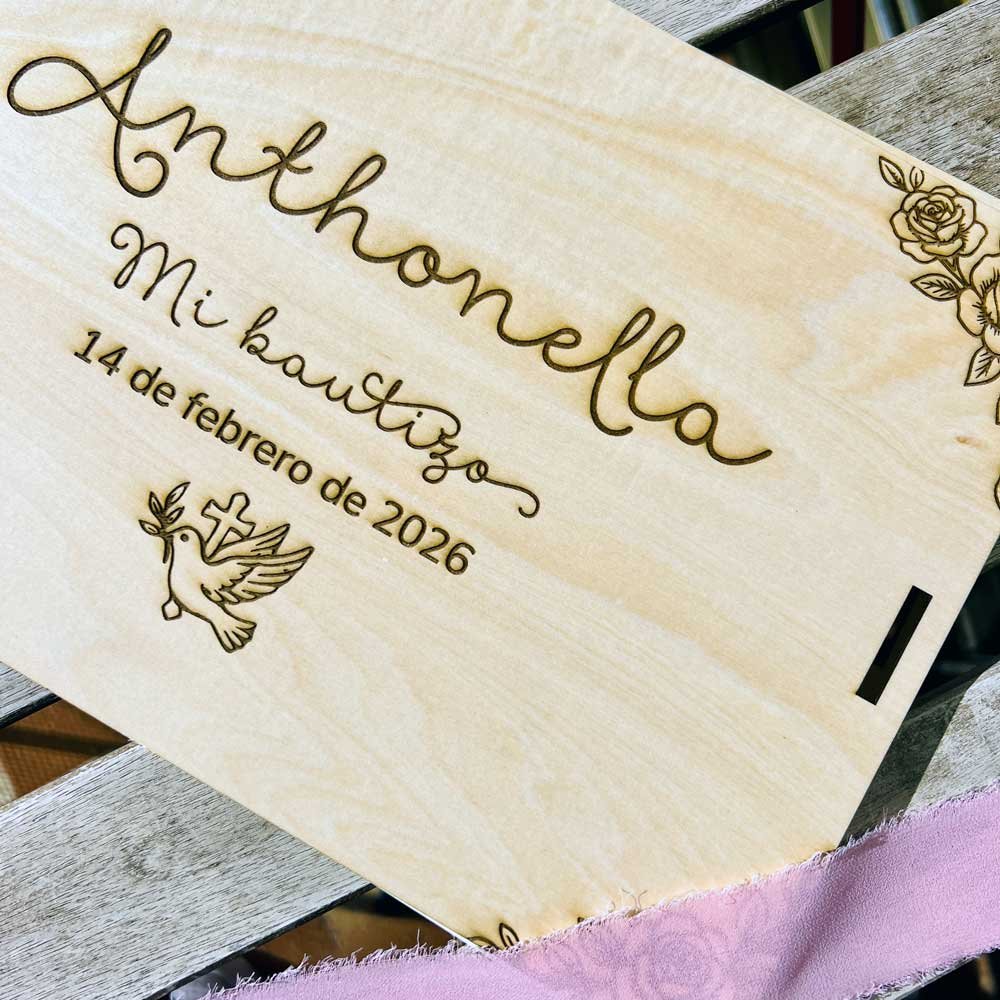 Libro de firmas bautizo personalizado portada madera grabada con nombre y fecha