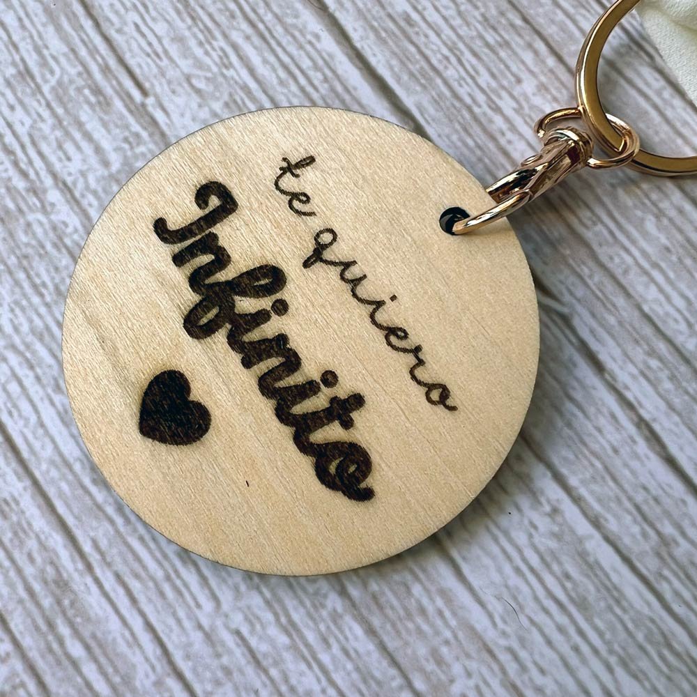 regalo para ssan valentin llavero pareja san valentin de madera y con cinta de seda
